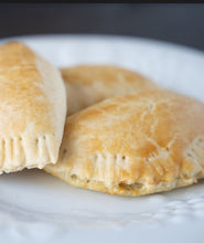 Load image into Gallery viewer, COMBO Spicy Beef/Chicken Pie (14-Pies)